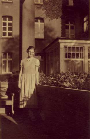 Bild:Auf diesem Foto ist Anna Lehnkering ungefähr 20 Jahre alt.