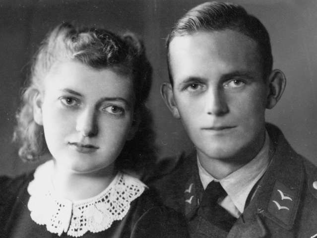 Bild: Irmgard Denker, geb. Borchers, mit Ihrem Ehemann, um 1943