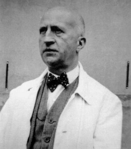Bild:Paul Hermann Nitsche. <br>Das Foto ist ungefähr von 1935.